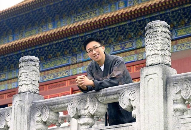  作品：于正因《鬓边》再与网友起争执，宣传作品却被质疑蹭热度？