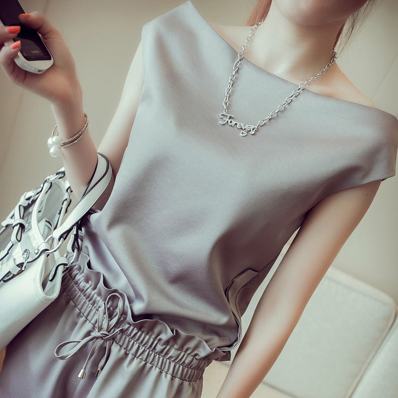 真美啊，老婆穿这气质套装，上身修身显瘦贼迷人，美得不可思议