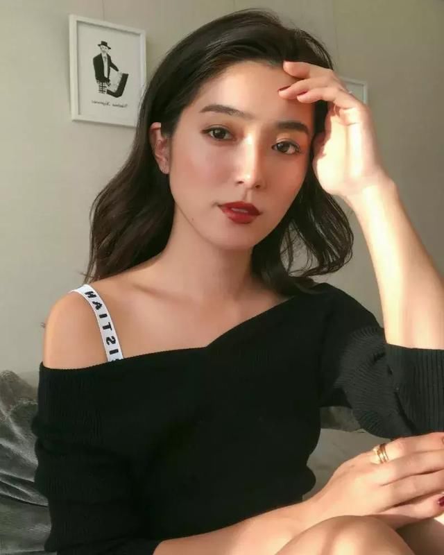 大胸vs小胸，不同身材这么穿！太洋气！