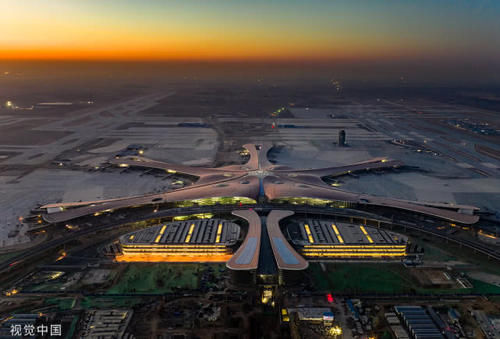 北京大兴机场正式运营，游客比乘客还多，这家按小时收费酒店火了