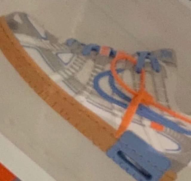  『球鞋』球鞋丨OW x Nike 新款曝光、高跟BAPESTA“土味?山寨”气息十足