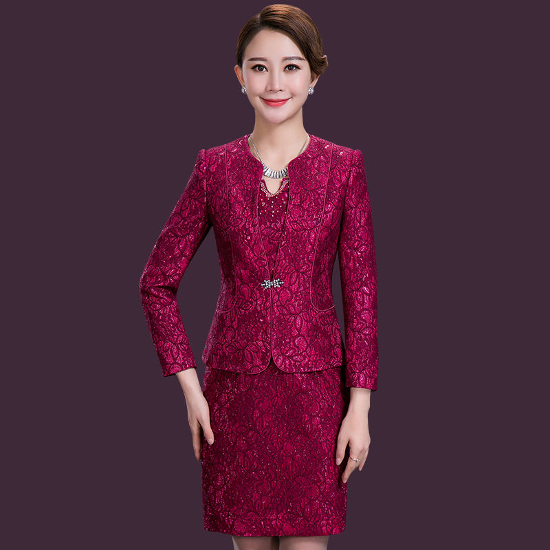 国庆结婚!给妈妈选款高端礼服，让她在婚宴上绽放高贵优雅风采