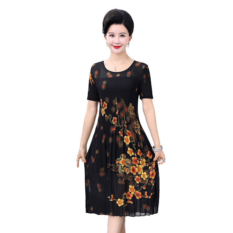 身材好的妈妈都这么穿，大气温婉，美如玉