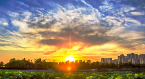  「高铁站」四川实力最强的县：机场在筹建，高铁站比成都还多，