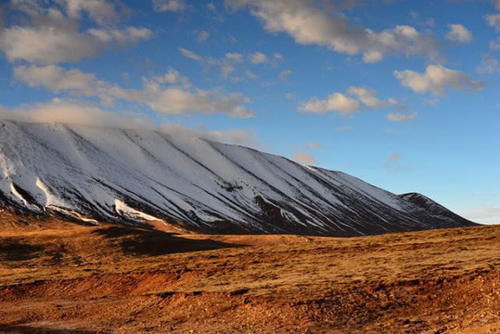  我国@我国至今还未通高铁的两个省份，一个正在建设，一个或许不