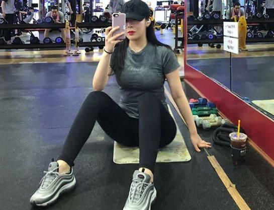 健身女神体重100多斤，身材却拥有丰腴之美！