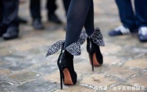  「展示」每个女人都应该有一双高跟鞋，很好的展示出你的气质