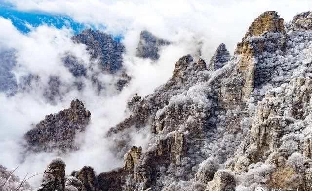 北京周边的神山，日出云海美如仙境，雪后更是人间天堂