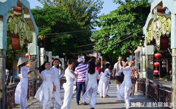 中国游客去越南，拒绝给小费，越南人怒了，直呼：怕花钱别来！