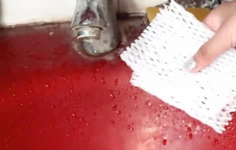 「厉害」把水果网套放卫生间里,用途可厉害了,现在学会还不晚去试试