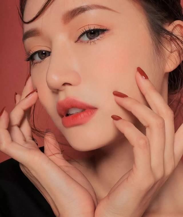 「女生」看完《梨泰院CLASS》,郑州单眼皮的女生逆袭了!