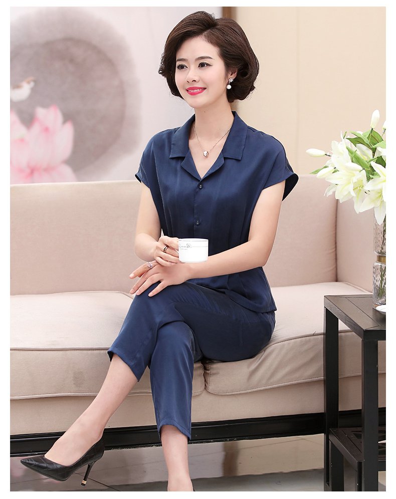 连衣裙早就过季了!现在流行的优雅套装,随便一款都高挑吸引人