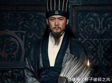 『进攻』诸葛亮病逝后,司马懿17年没有进攻蜀汉,原因为何?忙着篡权呢