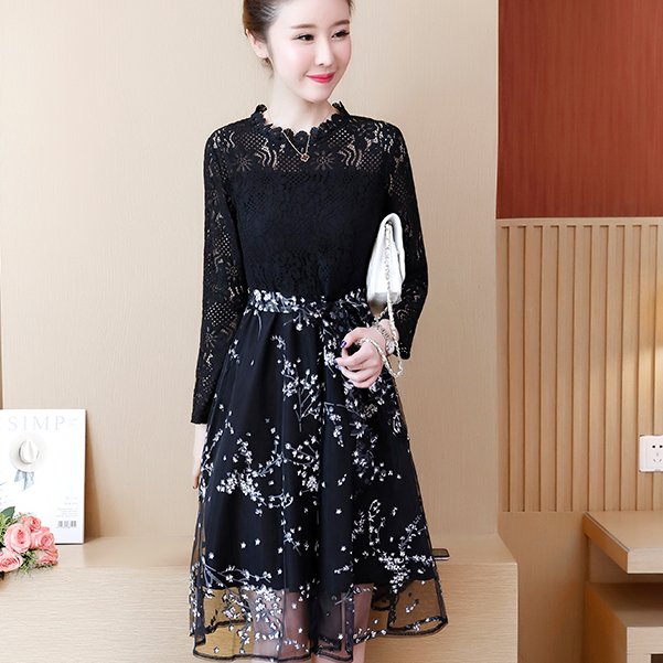 中秋了少买卫衣，多买些这样的显瘦长裙，背影美翻了