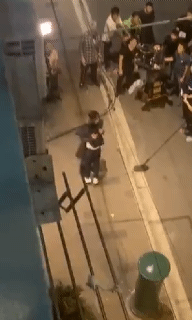 刘诗诗朱一龙主演：刘诗诗朱一龙《亲爱的自己》路透 两人拥抱画面有点甜