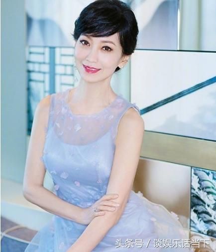 赵雅芝迷人的五张照片，第一张美丽优雅，图五让我根本移不开眼睛