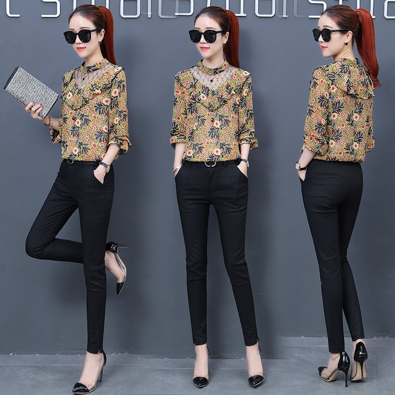 才38岁，没必要穿的像大妈，试试小衫+小脚裤，美嫩的像25