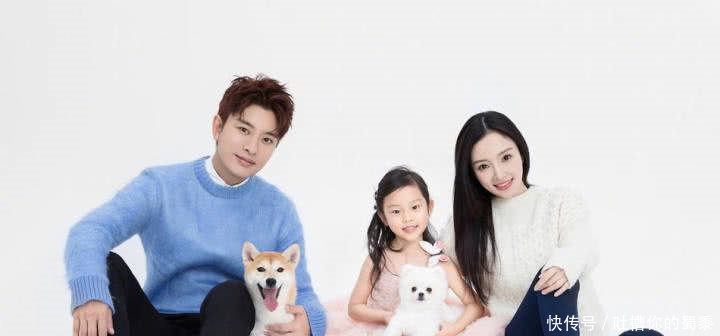 时尚集团董事发文称贾乃亮李小璐已正式离婚，刚办的手续