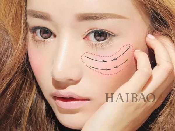 讲真| @杨丞琳 你的晒伤妆不够自然啊，想出街还得跟泫雅李沁学学