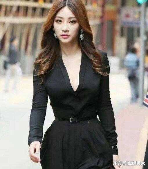 柳岩现身澳门疯狂购物, 现在穿衣服可真保守!