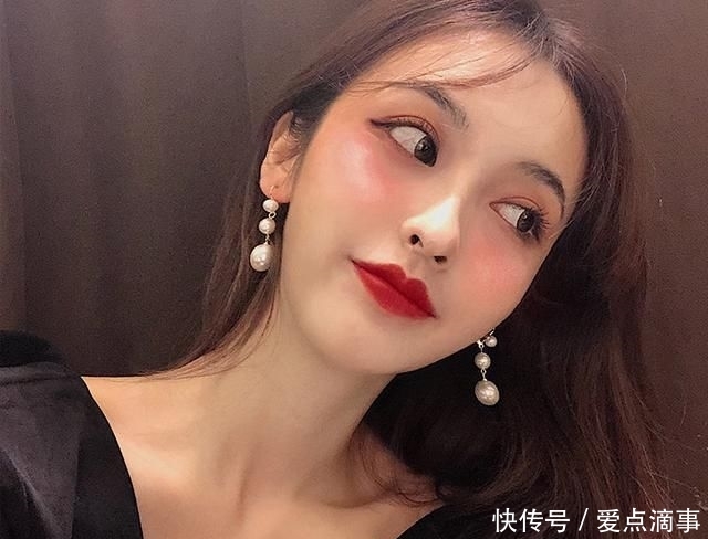  [挑选]你是什么脸型，就选什么耳饰！正确挑选适合的耳饰，帮你点缀造型