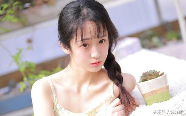 有这几个特征，五官普通也是迷人初恋脸！