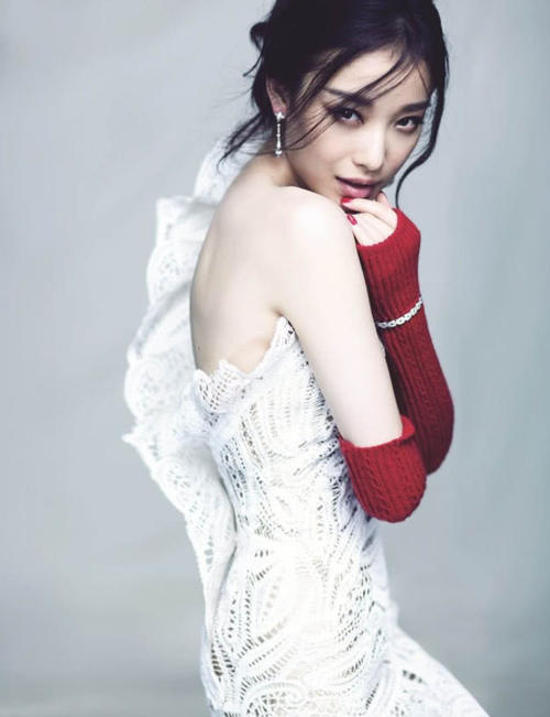 倪妮大尺度“撩人”，不穿内衣惊艳全场，紧身裤勒出“羞耻”形状