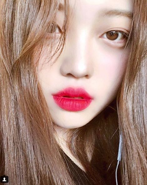 脸盲| 神颜崔雪莉居然也被撞脸!像成这样怕不是开小号了……