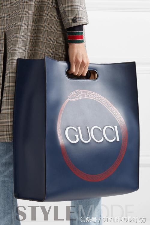 够大够时髦！今夏的包款就是大！大！大！