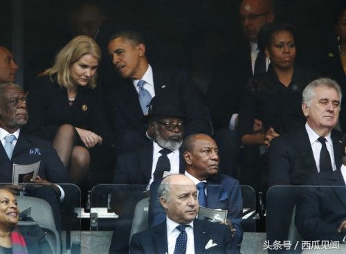 女总统都火了,但这位绝对是史上最性感女总统,高跟鞋、黑丝袜