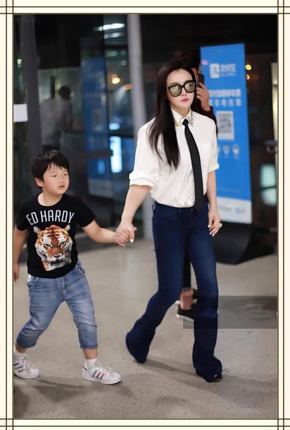 原以为冉莹颖属于肥胖界的,看到她这双腿,才明白邹市明多辛福