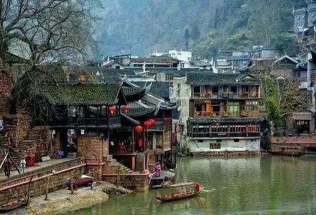 如果一生只去一次湖南，那走这条路线就够了，霸占湖南大半的美