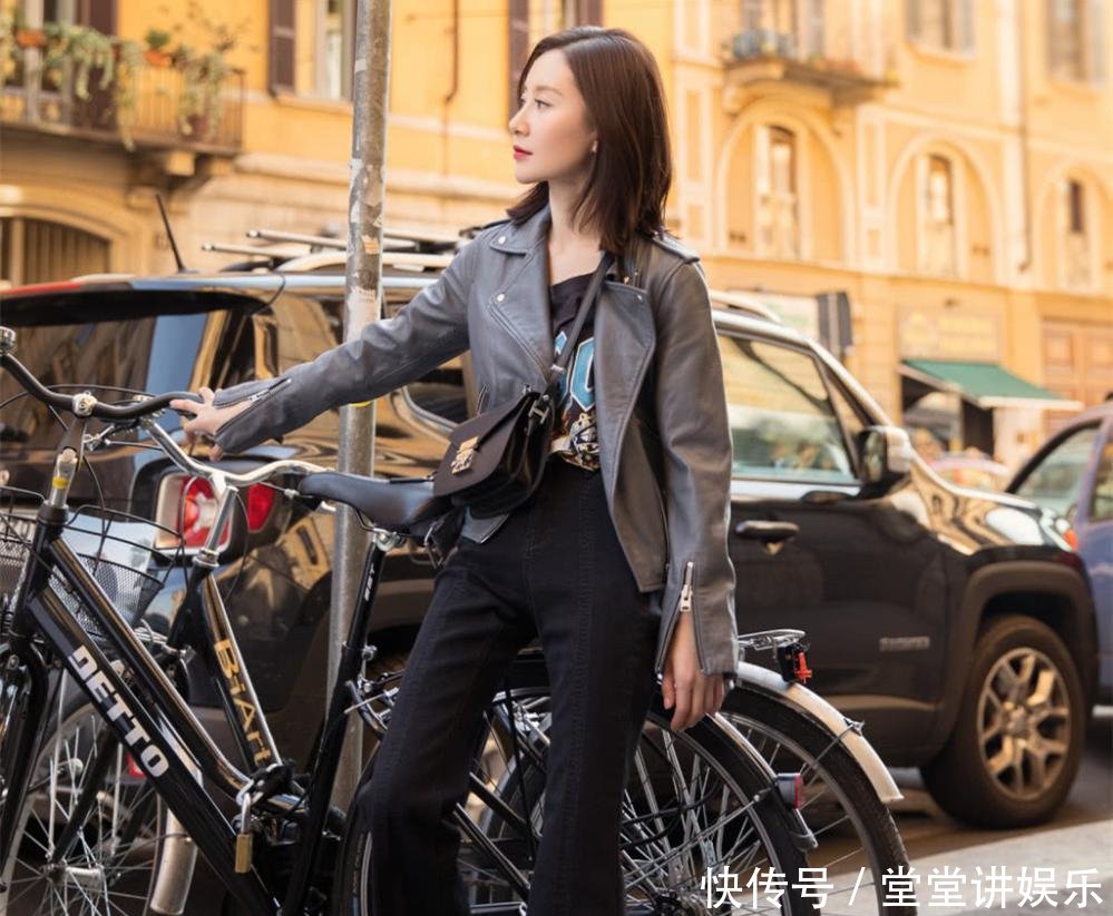 舒畅新造型惊艳了! 除了身上的风衣外套, 还有下身的阔腿裤!