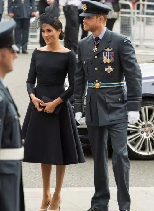 梅根王妃与凯特王妃同出行活动，谁赢了