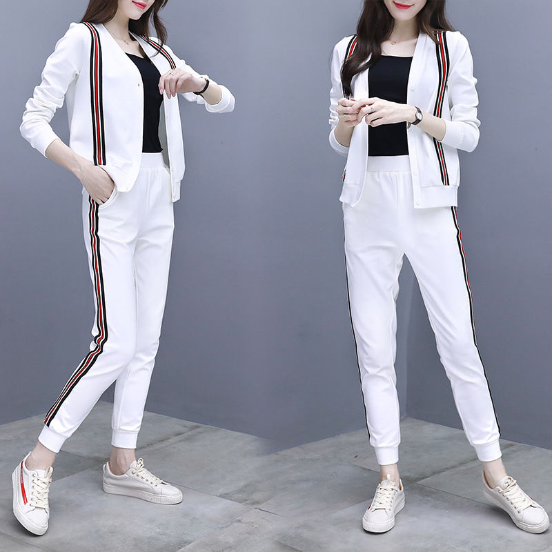 把旗袍统统比下去的运动套装，适合26-47岁女人，百搭又减龄