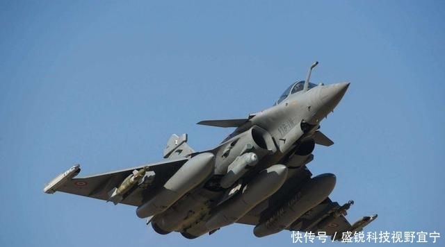  『枭龙战斗机』枭龙战机价格一路飙升：最初1500万美元一架，现在几乎涨了两倍