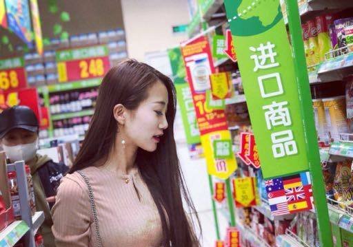 快手乱象何时休美女主播被曝打人，堪比黑社会！