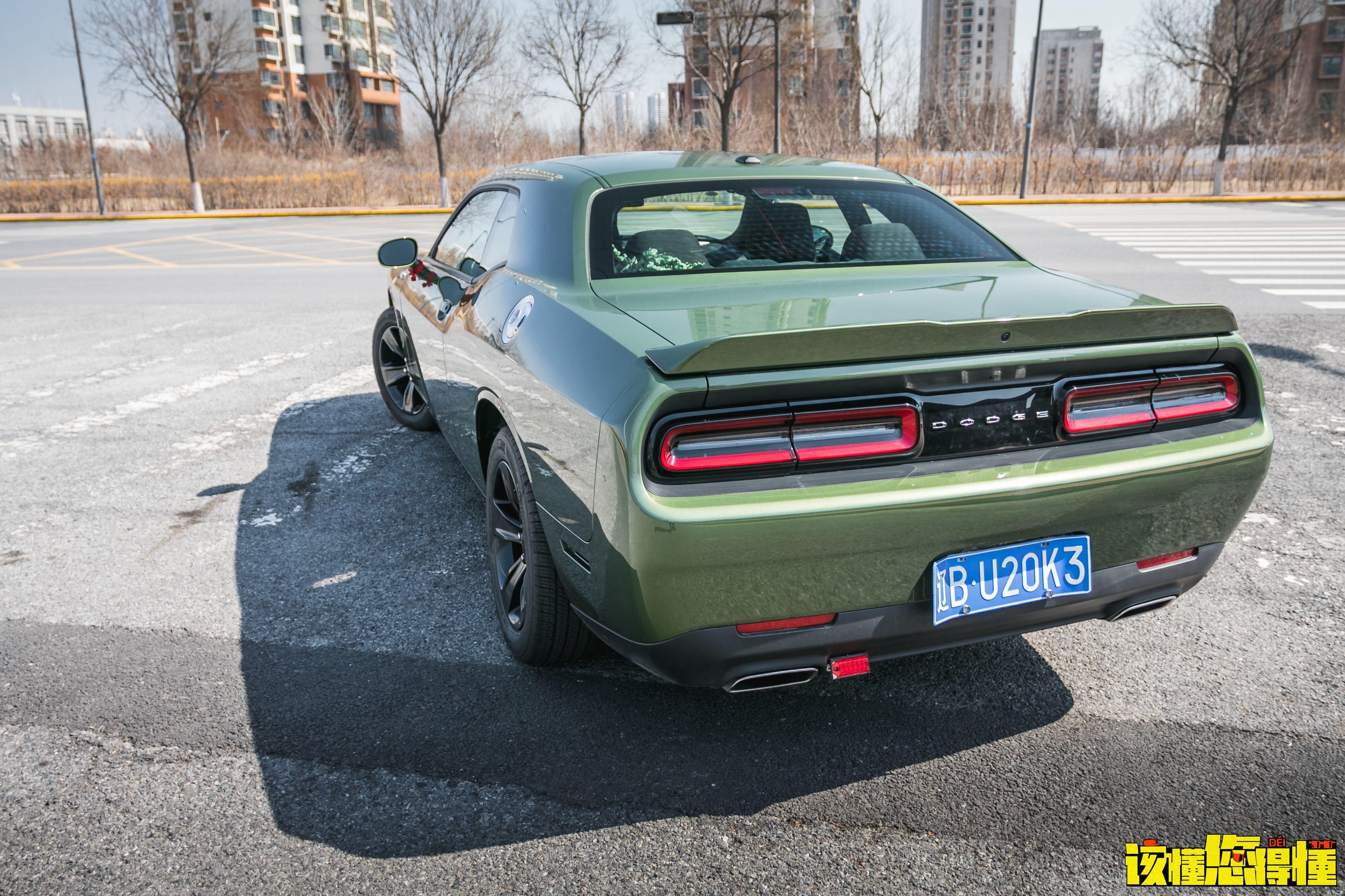 \＂i6\＂: \＂http://p6.qhimg.com/t012bb3c5bef69329c2.jpg?size=400x254\＂测评唐老大同款战车---道奇挑战者