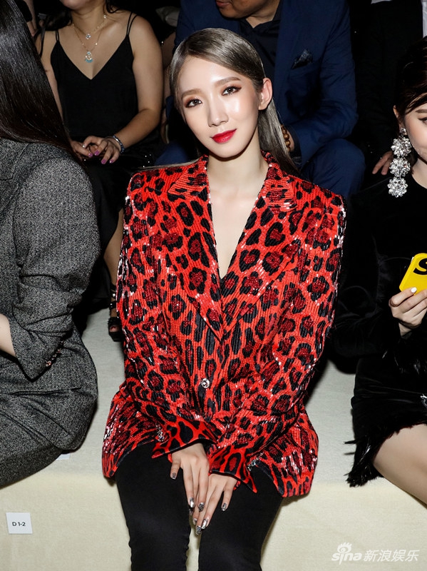 李冰冰景甜娜扎孟美岐金晨现身纽约时装周