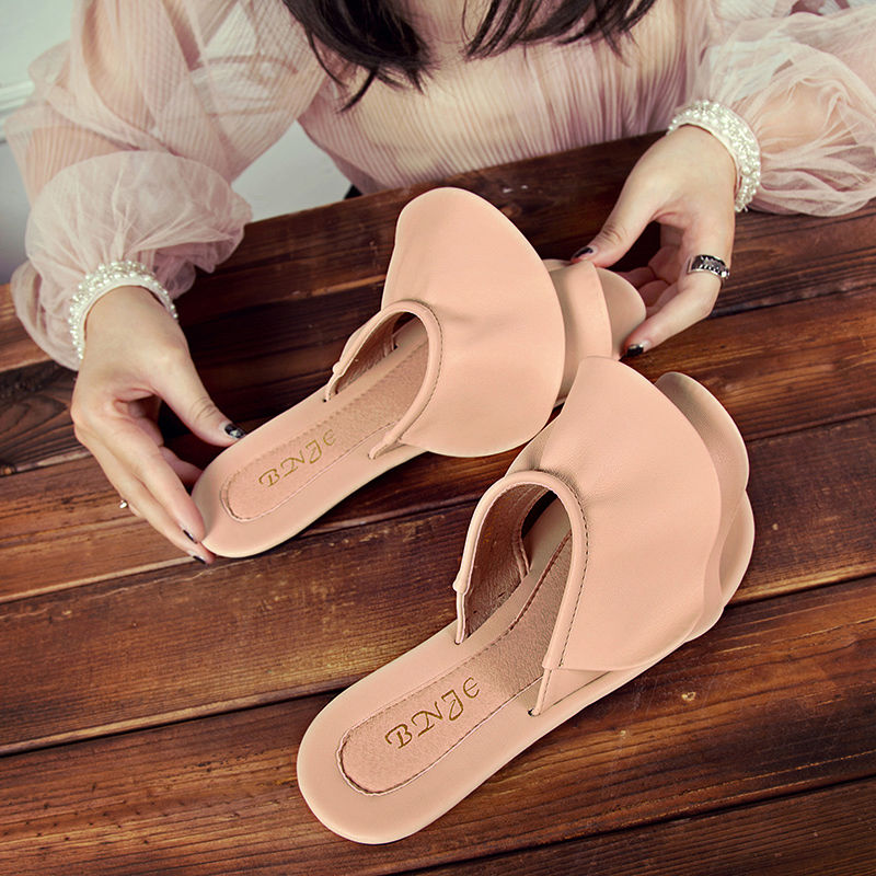 难以置信!竟然有这么个性的凉鞋，舒适又迷人，真是小巧玲珑