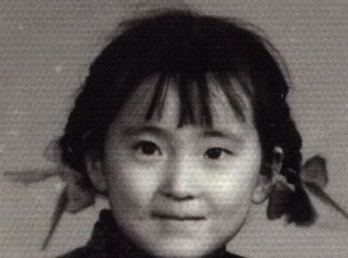 #老照片#陈晓旭这么美原来她有一个高颜值妈妈几张老照片看尽她简短一生