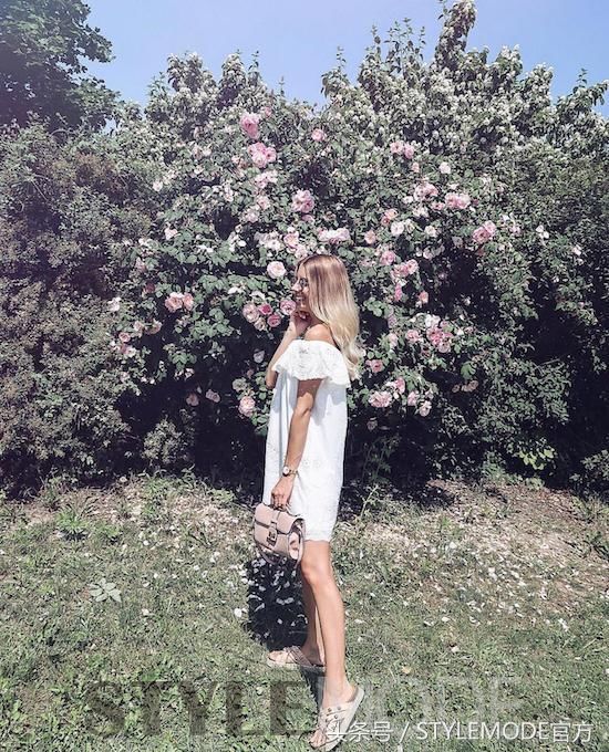 荷叶边加持下的露肩装立马C位出道