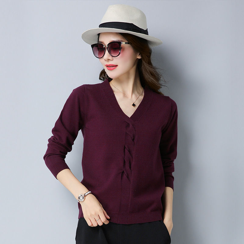 妈妈45岁，就爱穿小衫+小脚裤，入秋从不穿连衣裙!减龄巨时髦