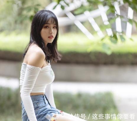 完美■也只有身材完美的女人才配得上一字肩！