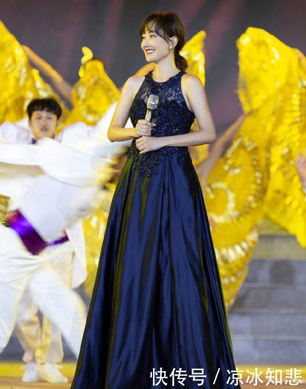 #身材#牛莉真不一般!46岁穿“露脐衫”健身,当妈后肚子却无丝毫赘肉