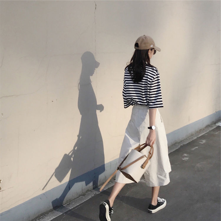 现在气质女人都不穿裙子，聪明女人都穿“晚晚风”套装，气场满满