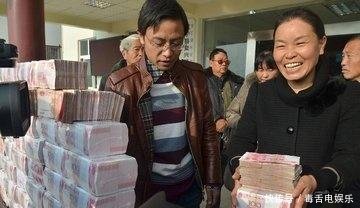 2019年起，国家发放15万建房补助，农民领取自愿，村干部无权干涉