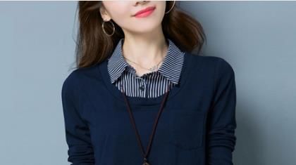 小姨来我家，身上穿的小衫白裤子，原来今年流行这样穿，优雅大气