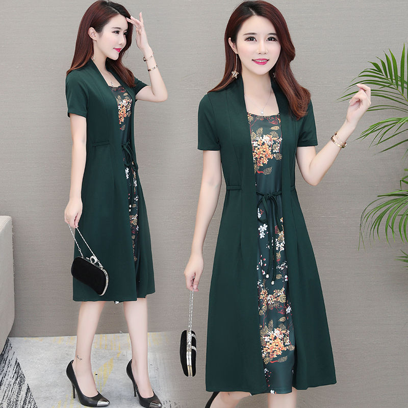 女人再穷,也不能亏待自己!这样女装,特适合35-58岁女人穿