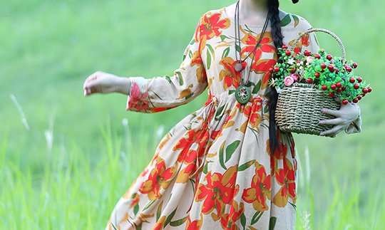 整整逛了10条街，终于发现这高级“棉麻”秋裙，洋气减龄超舒适